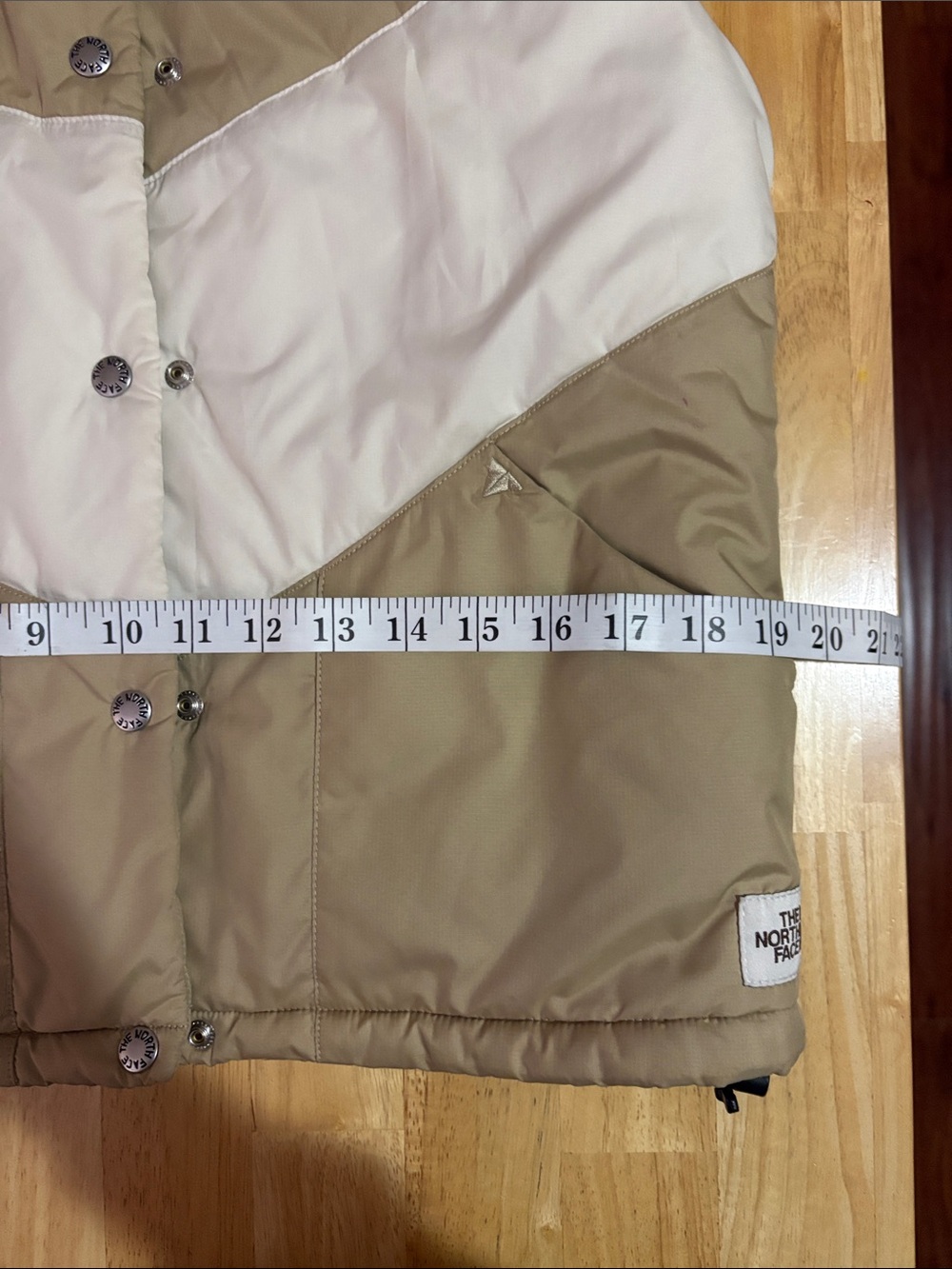 The North Face Women's Tan and Cream Chevron Puffer Vest - Picture 3 of 5